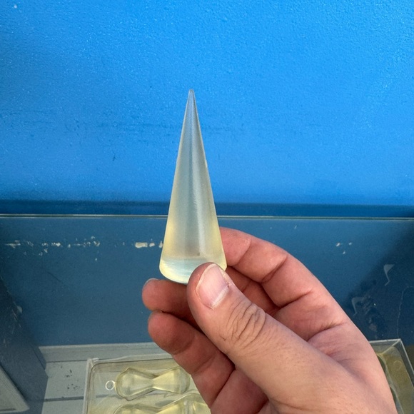 Modernist Chess Set by Karin Rashid for Bozart - Picture 5 of 10